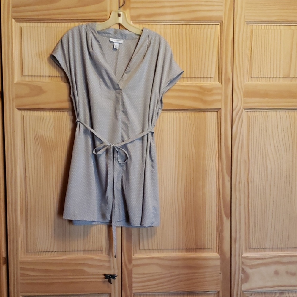 Liz lange maternity blouse